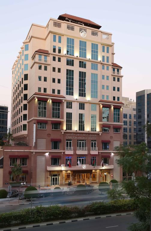 Knight Castle Hotel Dubai Eksteriør billede The hotel in 2011