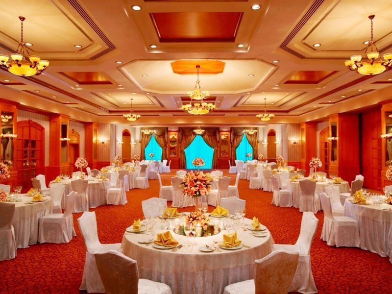 Knight Castle Hotel Dubai Eksteriør billede The Royal Ballroom